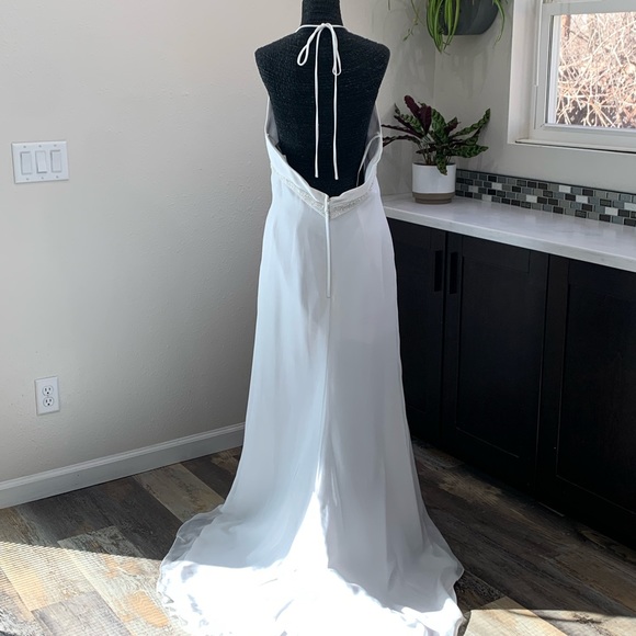 🚫SOLD🚫Eden Bridals sz10 White Deep V Wedding Gown/Dress Spaghetti Halter - Picture 3 of 8